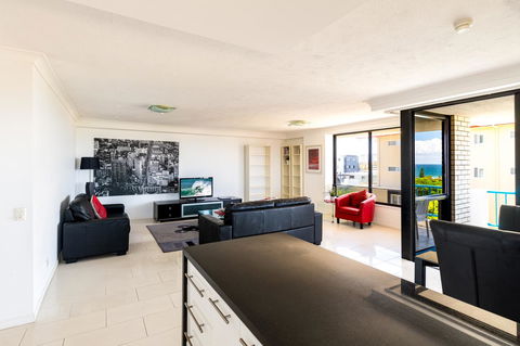 Burgess @ Kings Beach Apartments - Tourism Search 10
