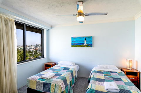 Burgess @ Kings Beach Apartments - Tourism Search 29
