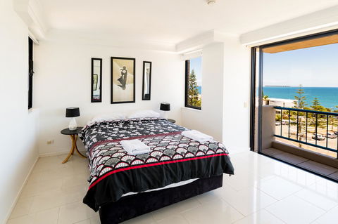 Burgess @ Kings Beach Apartments - Tourism Search 20