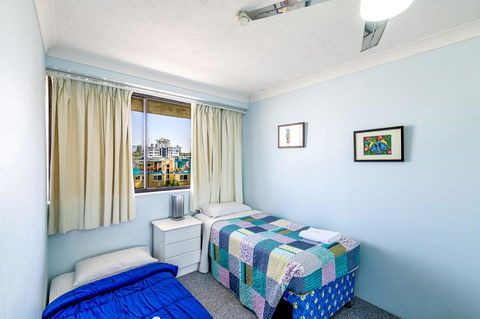Burgess @ Kings Beach Apartments - Tourism Search 27