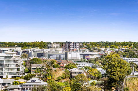 Essence Suites Taringa - Tourism Search 38