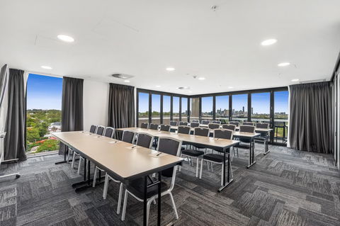Essence Suites Taringa - Tourism Search 7