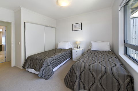 On The Bay Apartments - Tourism Search 17