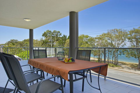 On The Bay Apartments - Tourism Search 7