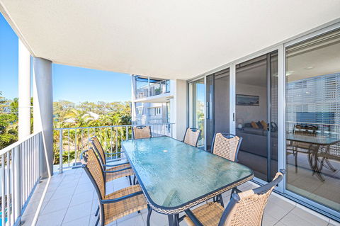 On The Bay Apartments - Tourism Search 6