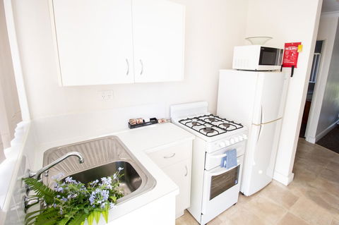 Aabon Apartments & Motel - Tourism Search 31
