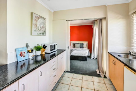 Coral Tree Inn - Tourism Search 27