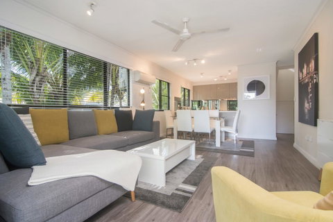 Tropical Reef Apartments - Tourism Search 0
