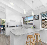 Beautiful Home- Walk to Beach-Short drive to Noosa - Tourism Search