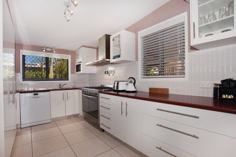 6 Botany Court Marcoola Beach - Pet Friendly 500 Bond - Tourism Search 10