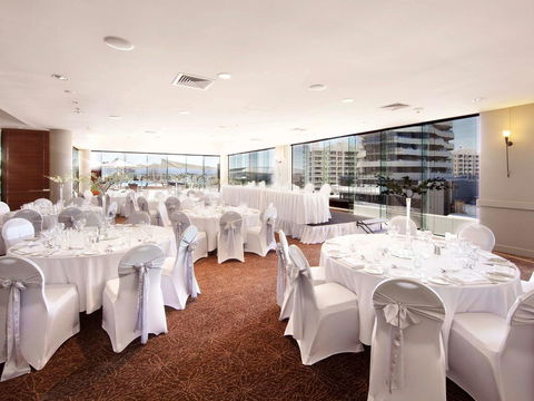 Sofitel Gold Coast Broadbeach - Tourism Search 37