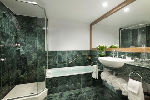 Sofitel Gold Coast Broadbeach - Tourism Search 2