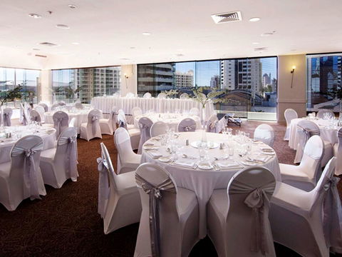 Sofitel Gold Coast Broadbeach - Tourism Search 36