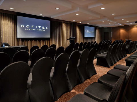 Sofitel Gold Coast Broadbeach - Tourism Search 38