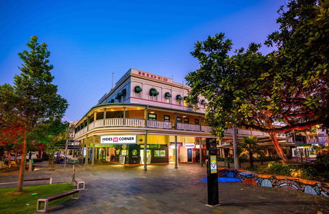 Hides Hotel - Tourism Search 23