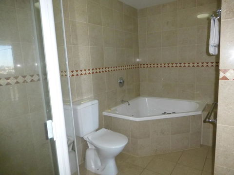 The Oasis Apartments - Tourism Search 19