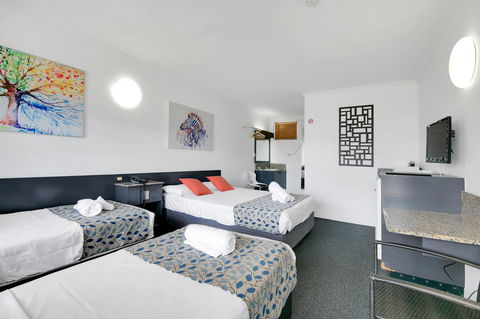 Kangaroo Point Central Hotel & Apartments - Tourism Search 18