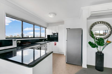 Kangaroo Point Central Hotel & Apartments - Tourism Search 9
