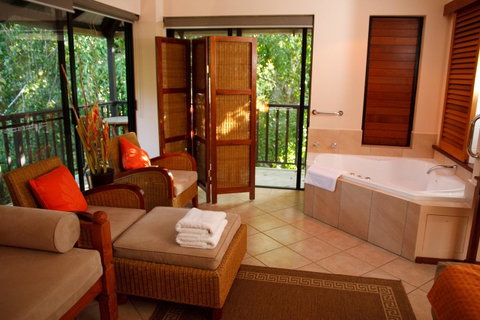 Hibiscus Resort & Spa - Official Onsite Reception & Check In - Tourism Search 10