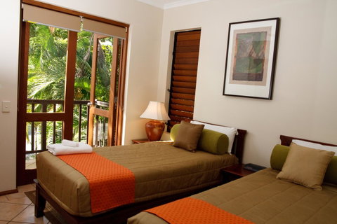Hibiscus Resort & Spa - Official Onsite Reception & Check In - Tourism Search 6