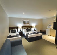 Wattle Grove Motel - Tourism Search