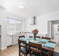 Wattle Grove Villa - Tourism Search