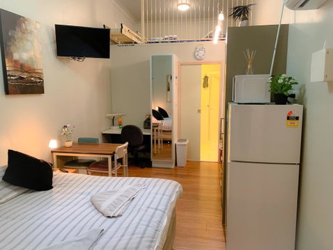Westside Studio Apartments - Tourism Search 1