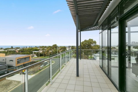 Whitewater Apartments, Australia - Tourism Search 3