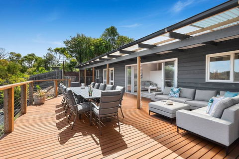 Willowdene With Pool, Spa, Tennis Court And Fireplace - Tourism Search 3