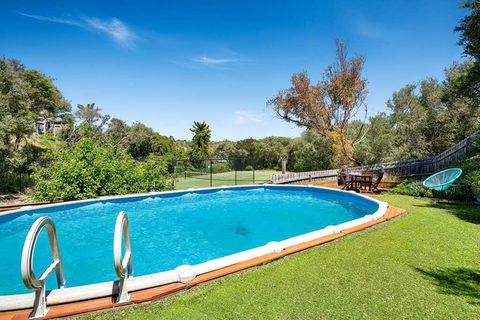 Willowdene With Pool, Spa, Tennis Court And Fireplace - Tourism Search 1