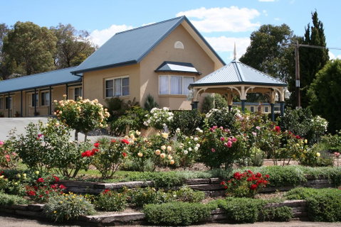 Willows Motel - Tourism Search 0
