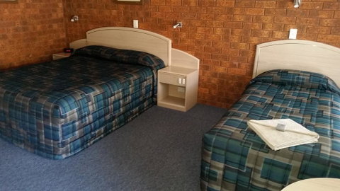 Yambil Inn - Tourism Search 1