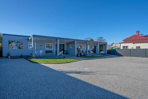 Zoo Villas : Villa Zebra - Central Wynyard - Tourism Search 2