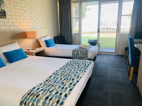 Zorba Waterfront Motel - Tourism Search 2