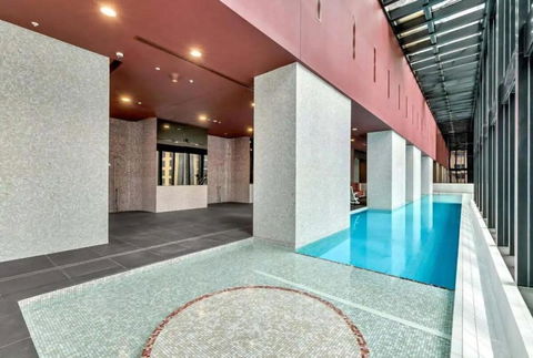 A 3BR Apt Next To Melbourne Central FREE Parking - Tourism Search 2