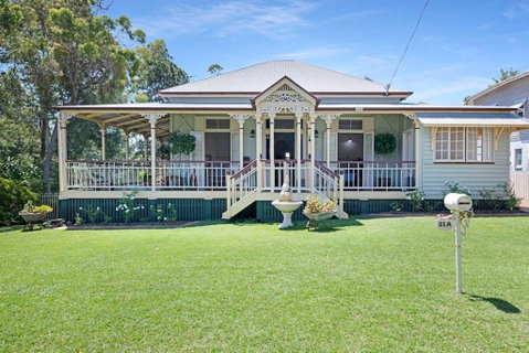 A Charming Queenslander - Tourism Search 4