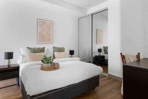 A Chic 2BR Apt Near Melbourne Uni FREE Parking - Tourism Search 3