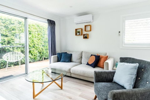 A Chic Coastal Hideaway At Toowoon Bay Beach - Tourism Search 2