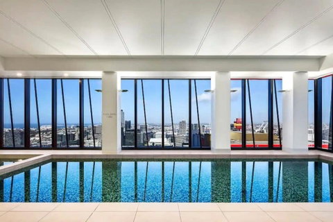 A Chic & Comfy 2BR Apt On Collins With City Views - Tourism Search 2