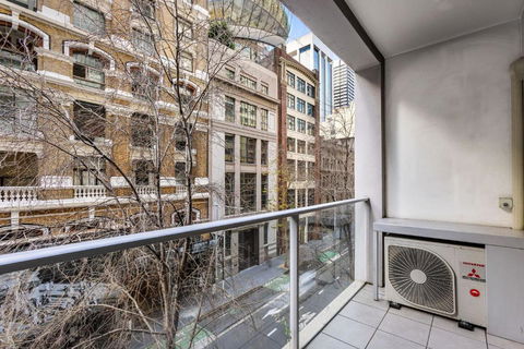A Chic Studio Right Next To Darling Harbour - Tourism Search 3