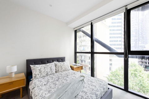 A Comfy 2BR Apt Next To QV & Melbourne Central - Tourism Search 1