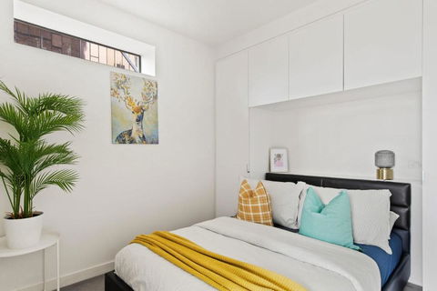 A Comfy & Stylish Apt Near Melbourne Central & QV - Tourism Search 1