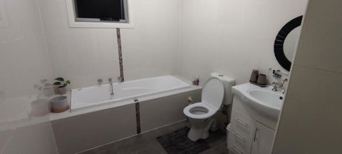 A Cosy Villa, Close To All Essentials - Tourism Search 3