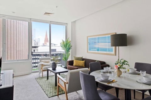 A Cozy 2BR Apt On Collins Near Flinders Station - Tourism Search 1