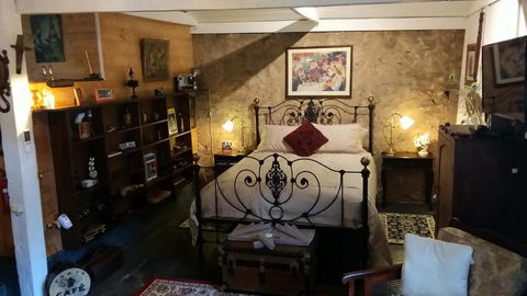 A La Folly The Retreat - Tourism Search 1