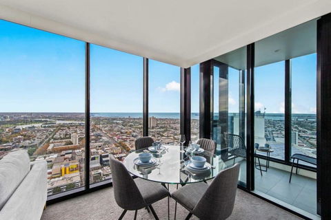 A Lux 2BR Apt With Panoramic Views, FREE Parking - Tourism Search 3