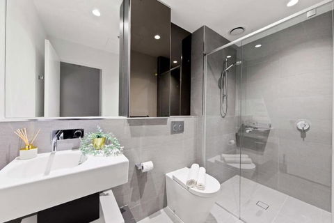 A Lux & Modern Apt Next To Southern Cross Station - Tourism Search 3