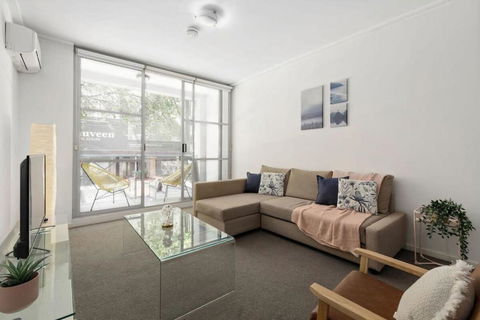 A Modern & Cozy Studio Next To Darling Harbour - Tourism Search 0