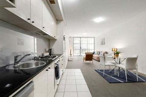 A Modern & Cozy Studio Next To Darling Harbour - Tourism Search 3