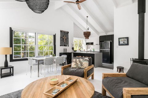 A Perfect Stay - Black Star - Tourism Search 1